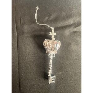 Silver Crown Key Charm Pendant Necklace with Cross Embellishment